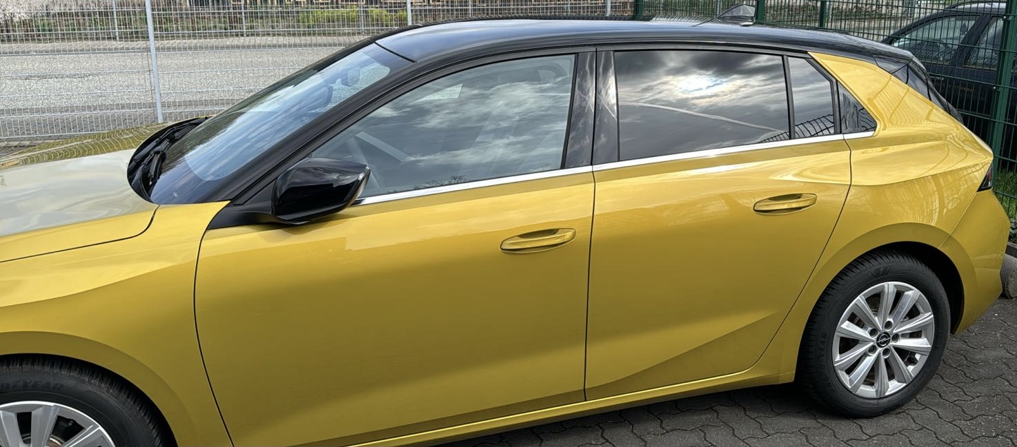 Mein Astra in Kult Gelb